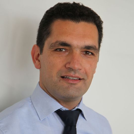 Mikael Tekneyan ist Teamleiter im Bereich F&E – Exzenterschneckenpumpen, Netzsch Pumpen & Systeme. Mikael Tekneyan ist Teamleiter im Bereich F&E – Exzenterschneckenpumpen, Netzsch Pumpen & Systeme.
