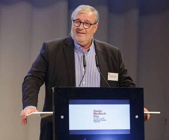 Serge Bernasconi, CEO Medtech Europe: „Lassen Sie sich nicht durch die neuen EU-Regulierungen in Ihrer Dynamik stoppen und halten Sie den Innovationsfluss aufrecht.“ Serge Bernasconi, CEO Medtech Europe: „Lassen Sie sich nicht durch die neuen EU-Regulierungen in Ihrer Dynamik stoppen und halten Sie den Innovationsfluss aufrecht.“