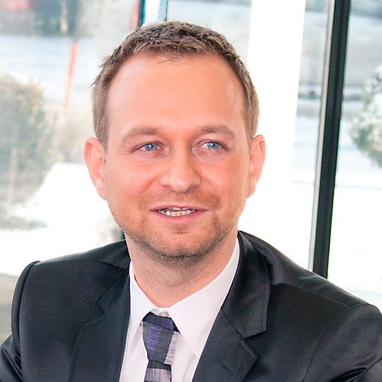 Philipp Wallner ist Industrial Automation & Machinery Industry Manager bei MathWorks Philipp Wallner ist Industrial Automation & Machinery Industry Manager bei MathWorks