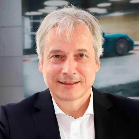 Der Fahrzeugvertrieb am Stammsitz ist bei Porsche unter neuer Führung: Franko Dorow ist ab dem 20. November Geschäftsführer der Niederlassung Stuttgart mit ihren beiden Standorten.
