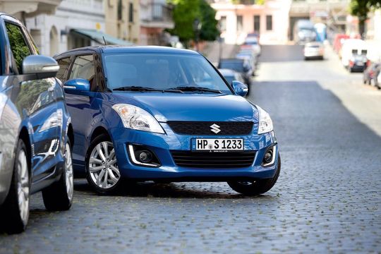 Suzuki-Modelle mit Select-Gebrauchtwagensiegel haben unter anderem noch mindestens 18 Monate Zeit bis zur nächsten HU und AU.