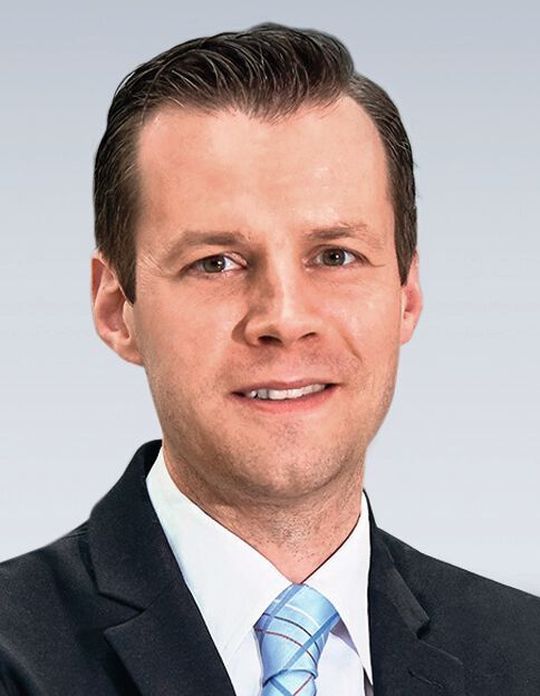 Dr. Heiner Lang, Leiter der Business Unit Automation & Electrification Solutions bei Bosch Rexroth, rückt auf der SPS IPC Drives die Fabrik der Zukunft in den Fokus. Dr. Heiner Lang, Leiter der Business Unit Automation & Electrification Solutions bei Bosch Rexroth, rückt auf der SPS IPC Drives die Fabrik der Zukunft in den Fokus.