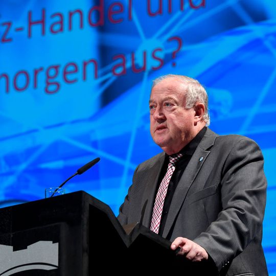 Hans Werner Norren, Präsident des Kfz-Gewerbes Rheinland-Pfalz. Hans Werner Norren, Präsident des Kfz-Gewerbes Rheinland-Pfalz.