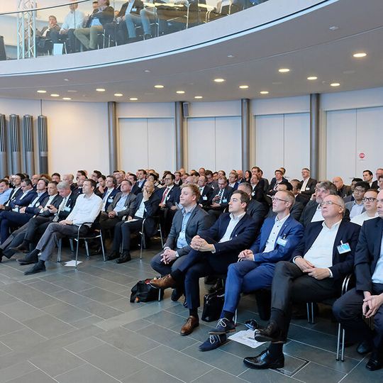 Der Marktplatz-Launch wurde mit knapp 200 Vertretern des internationalen Aftermarket am 16. November in Kaiserslautern gefeiert.