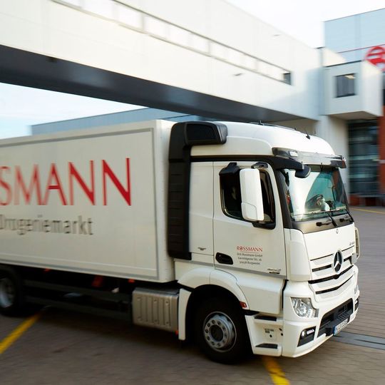 Rossmann ist im osteuropäischen Drogeriemarkt die Nummer 1. Rossmann ist im osteuropäischen Drogeriemarkt die Nummer 1.