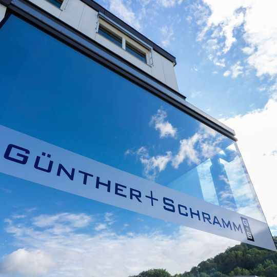 Hauptstandort des Stahl- und Systemdienstleisters Günther + Schramm in Oberkochen. Hauptstandort des Stahl- und Systemdienstleisters Günther + Schramm in Oberkochen.