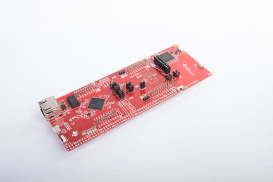 Sofort loslegen: TI bietet zur neuen MCU ein passendes Entwicklungsboard sowie Software und Tools an.