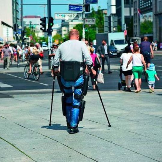 Andre van Rüschen ist heute täglich im aufrechten Gang unterwegs. Andre van Rüschen ist heute täglich im aufrechten Gang unterwegs.