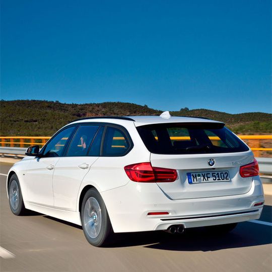 Die Deutsche Umwelthilfe wirft BMW vor, bei einem seiner Diesel-Modelle eine unerlaubte Abschaltvorrichtung der Abgasreinigung eingesetzt zu haben. Die Deutsche Umwelthilfe wirft BMW vor, bei einem seiner Diesel-Modelle eine unerlaubte Abschaltvorrichtung der Abgasreinigung eingesetzt zu haben.