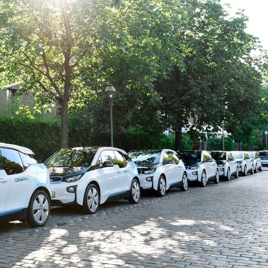 Flotte des BMW-Carsharing-Angebots Drivenow. Flotte des BMW-Carsharing-Angebots Drivenow.