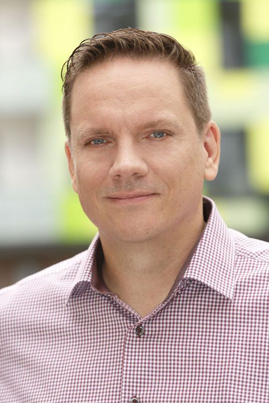 Björn Bauer ist Manager Solution Consulting EMEA bei Zendesk. Björn Bauer ist Manager Solution Consulting EMEA bei Zendesk.