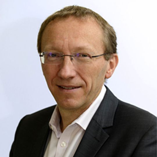 Zum 1. Dezember 2017 hat Christophe Rauturier die Position des Chief Digital Officer bei der PSA Groupe übernommen. Zum 1. Dezember 2017 hat Christophe Rauturier die Position des Chief Digital Officer bei der PSA Groupe übernommen.