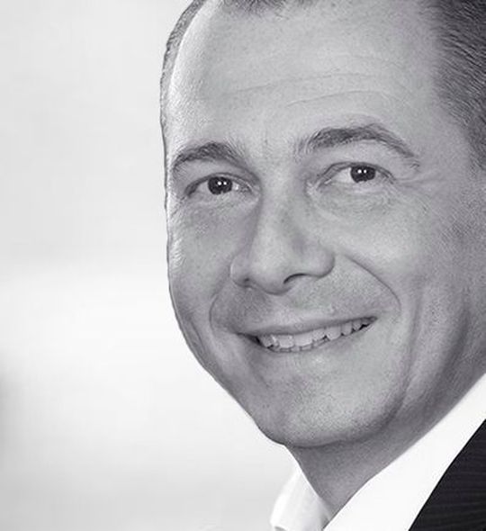 Thorsten Sydow ist als Director Marketing bei der SALT Solutions AG verantwortlich für Marketing und PR. Thorsten Sydow ist als Director Marketing bei der SALT Solutions AG verantwortlich für Marketing und PR.