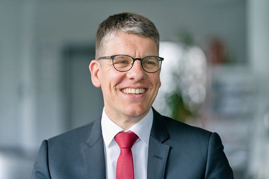 Dr. Jochen Kress von Mapal wurde vom Ministerium für Wissenschaft, Forschung und Kunst Baden-Württemberg in den Hochschulrat der Hochschule Aalen berufen. Dr. Jochen Kress von Mapal wurde vom Ministerium für Wissenschaft, Forschung und Kunst Baden-Württemberg in den Hochschulrat der Hochschule Aalen berufen.
