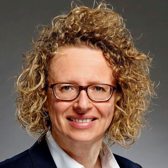 „Die Kompetenz von Also im Bereich Solutions wird durch die Erweiterung um IBM ESA unterstrichen“, so Simone Blome-Schwitzki, Geschäftsführerin Solutions der Also Deutschland. „Die Kompetenz von Also im Bereich Solutions wird durch die Erweiterung um IBM ESA unterstrichen“, so Simone Blome-Schwitzki, Geschäftsführerin Solutions der Also Deutschland.