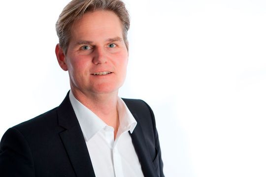 Als Managing Director Central Europe bei Outbrain verantwortet Alexander Erlmeier die strategische Ausrichtung sowie das Wachstum von Outbrain in Zentraleuropa. Als Managing Director Central Europe bei Outbrain verantwortet Alexander Erlmeier die strategische Ausrichtung sowie das Wachstum von Outbrain in Zentraleuropa.