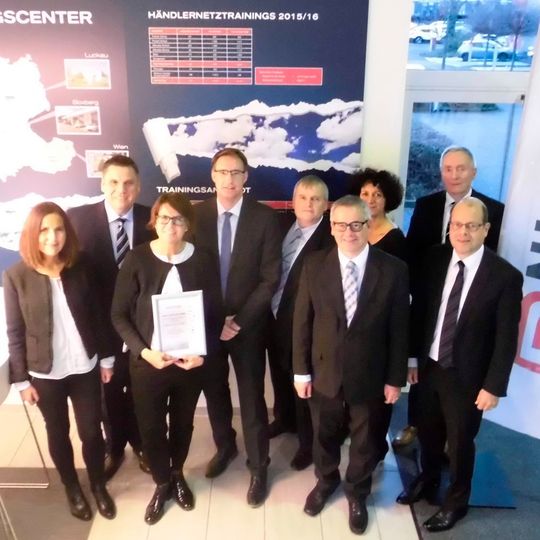 Nissan freut sich über die erfolgreiche Zertifizierung durch die Gütegemeinschaft Service.