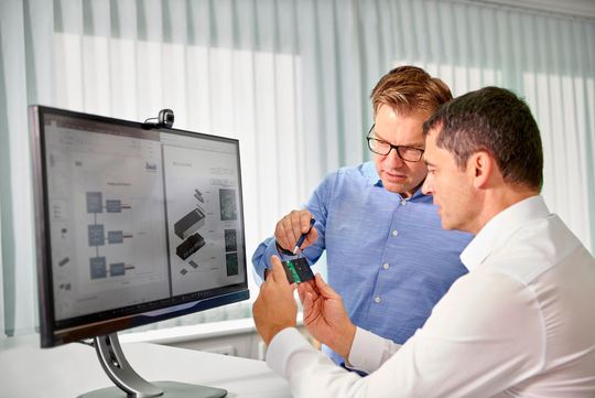 Immer mehr Hersteller von batteriebetriebenen Produkten für die Medizintechnik setzen auf Energiequellen mit Lithium-Ionen. Immer mehr Hersteller von batteriebetriebenen Produkten für die Medizintechnik setzen auf Energiequellen mit Lithium-Ionen.