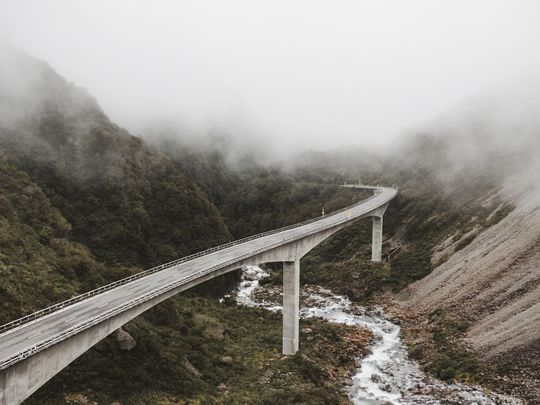 Die Digital Experience Plattformen dient als Brücke zwischen verschiedenen Systemen. Dies ist eines von vielen Keylearnings der Konferenz „BloomReach Connect“. Die Digital Experience Plattformen dient als Brücke zwischen verschiedenen Systemen. Dies ist eines von vielen Keylearnings der Konferenz „BloomReach Connect“.