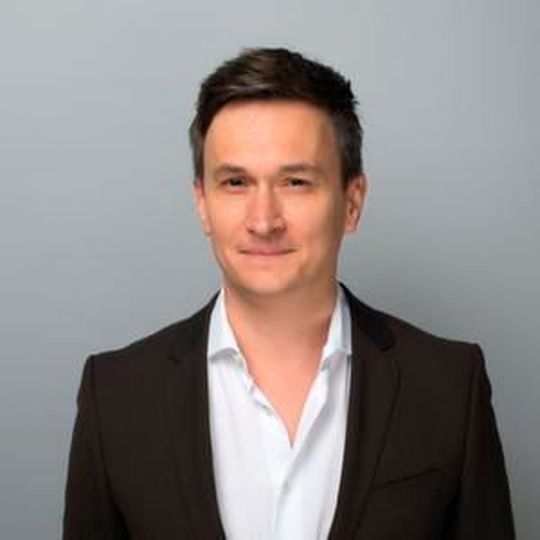 Axel Godoy ist Geschäftsführer und CEO von Mozaiq. Mozaiq bietete einen offenen Online-Marktplatz, um Verbraucher-Endgeräte untereinander und mit verschiedensten Dienstleistungen zu verknüpfen. Axel Godoy ist Geschäftsführer und CEO von Mozaiq. Mozaiq bietete einen offenen Online-Marktplatz, um Verbraucher-Endgeräte untereinander und mit verschiedensten Dienstleistungen zu verknüpfen.