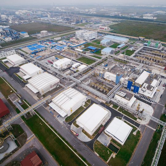 BASF’s Automotive Coatings Plant in Shanghai, China BASF’s Automotive Coatings Plant in Shanghai, China