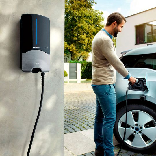 Webasto zeigt auf der CES Ladestationen für Elektrofahrzeuge mit Smart-Home-Fähigkeiten, Installations- und Kundenservice. Webasto zeigt auf der CES Ladestationen für Elektrofahrzeuge mit Smart-Home-Fähigkeiten, Installations- und Kundenservice.