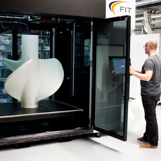 Im GDP-Verfahren hergestellte Propellerschraube mit einem Durchmesser von 1200 mm. Im GDP-Verfahren hergestellte Propellerschraube mit einem Durchmesser von 1200 mm.