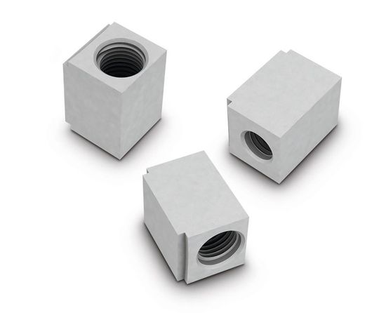 Den Spagat zwischen Miniaturisierung und einem geringen Übergangswiderstand schafft Würth Elektronik eiSos mit seinen SMD-Terminals der REDCUBE-Reihe. Diese Wire-to-Board- bzw. Board-to-Board-Verbindungen sind sogar vertikal (90°) einsetzbar. Den Spagat zwischen Miniaturisierung und einem geringen Übergangswiderstand schafft Würth Elektronik eiSos mit seinen SMD-Terminals der REDCUBE-Reihe. Diese Wire-to-Board- bzw. Board-to-Board-Verbindungen sind sogar vertikal (90°) einsetzbar.