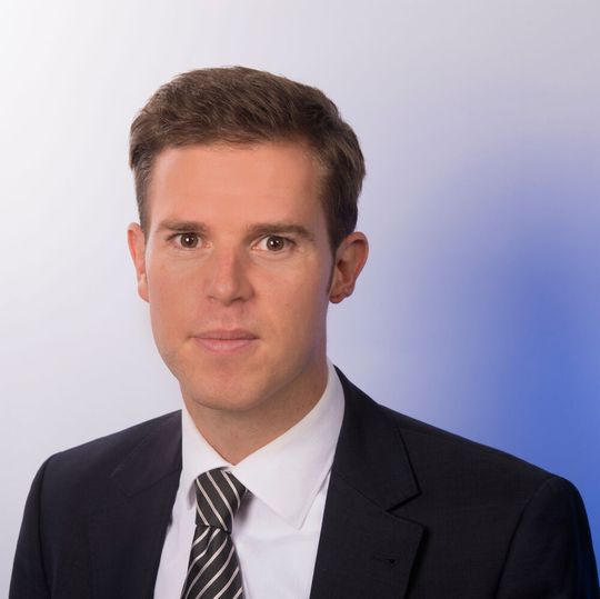 Dr. Tobias Hentze: arbeitet als Senior Economist im Bereich Finanz- und Steuerpolitik beim Institut der deutschen Wirtschaft Köln Dr. Tobias Hentze: arbeitet als Senior Economist im Bereich Finanz- und Steuerpolitik beim Institut der deutschen Wirtschaft Köln