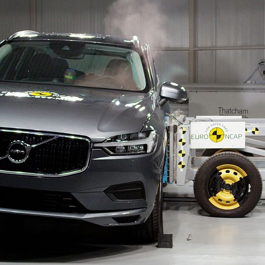 Der Volvo XC60 legte 2017 das beste Einzelergebnis beim Euro-NCAP-Crashtest hin. Der Volvo XC60 legte 2017 das beste Einzelergebnis beim Euro-NCAP-Crashtest hin.
