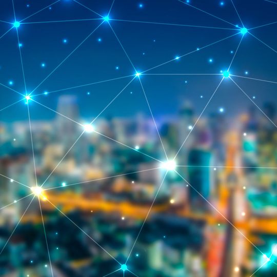 Blockchain-Technologie basiert auf verteilt dezentralen Netzwerken. Sie ermöglicht vielfältige neue Anwendungen und könnte auch in der Logistik für revolutionäre Veränderungen sorgen. Blockchain-Technologie basiert auf verteilt dezentralen Netzwerken. Sie ermöglicht vielfältige neue Anwendungen und könnte auch in der Logistik für revolutionäre Veränderungen sorgen.
