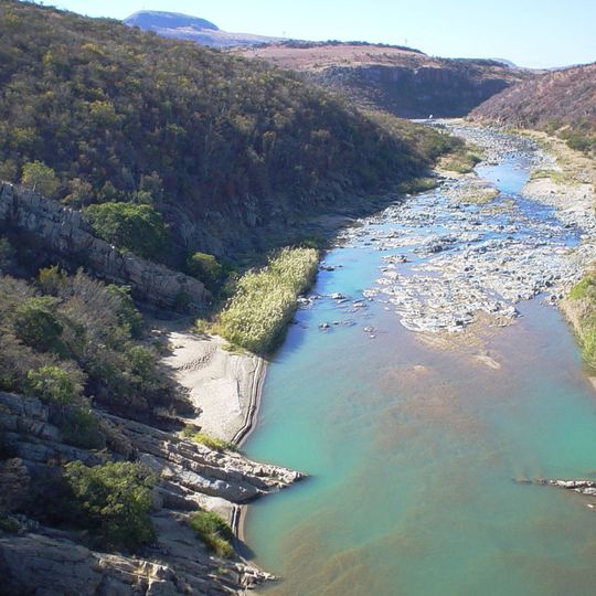 Gesteine des Pongolabeckens in Südafrika. Gesteine des Pongolabeckens in Südafrika.