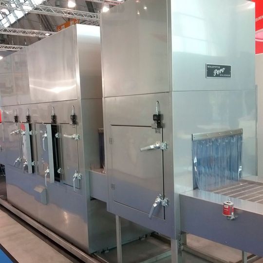 Die Pero T50 hat der Hersteller erstmals auf der Messe Parts2clean vorgestellt. Die Pero T50 hat der Hersteller erstmals auf der Messe Parts2clean vorgestellt.