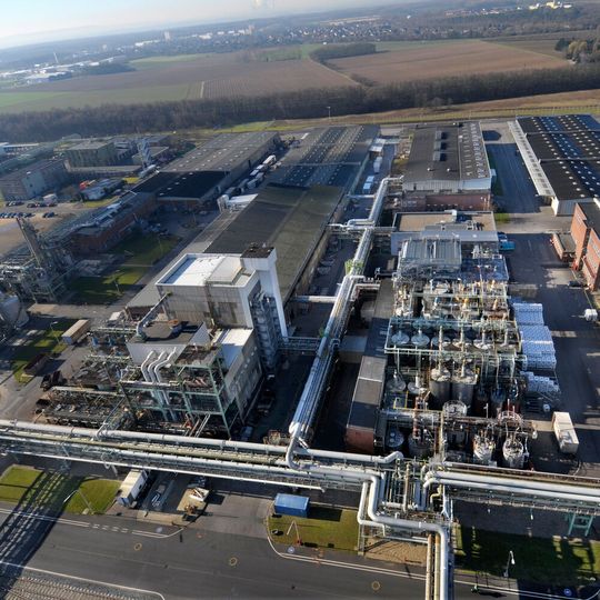 Arlanxeo erweitert die Kapazitäten seiner Produktion für Chloropren-Kautschuke in Dormagen. Arlanxeo erweitert die Kapazitäten seiner Produktion für Chloropren-Kautschuke in Dormagen.