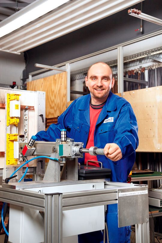 Mit dem Neubau entstanden laut Unternehmensangaben moderne sowie auf die Zukunft ausgerichtete Arbeitsplätze. Mit dem Neubau entstanden laut Unternehmensangaben moderne sowie auf die Zukunft ausgerichtete Arbeitsplätze.