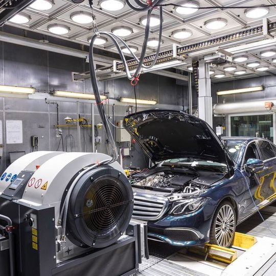 WLTP soll dabei helfen, dass die Ausweisung der Abgas- und Verbrauchswerte von Fahrzeugen realitätsnäher wird. WLTP soll dabei helfen, dass die Ausweisung der Abgas- und Verbrauchswerte von Fahrzeugen realitätsnäher wird.