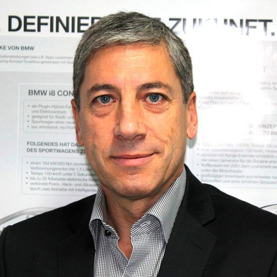 Jean-Marc Ségaud gibt auf dem Leichtbau-Gipfel am 13. und 14. März in Würzburg einen Einblick, wie der Automobilhersteller BMW die digitale Transformation umsetzt. Jean-Marc Ségaud gibt auf dem Leichtbau-Gipfel am 13. und 14. März in Würzburg einen Einblick, wie der Automobilhersteller BMW die digitale Transformation umsetzt.