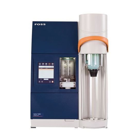 Der Kjeltec 8400 ist ein vielseitiges Destillations- und Titrations-System, das auf dem universellen Referenzverfahren basiert Der Kjeltec 8400 ist ein vielseitiges Destillations- und Titrations-System, das auf dem universellen Referenzverfahren basiert