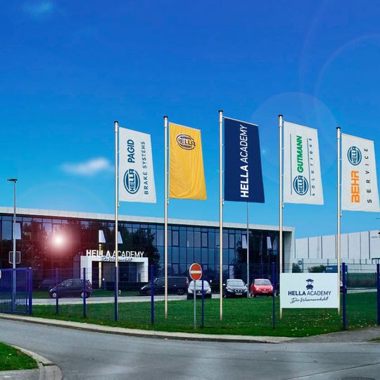 Hella hat seine Wissenswerkstatt „Academy“ gestartet.