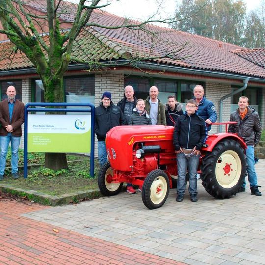 Die Projektgruppe Posche freut sich über die gelungene Sanierung. Die Projektgruppe Posche freut sich über die gelungene Sanierung.