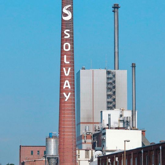 Solvay invests € 6 million in its site in Rheinberg, North Rhine-Westfalia, Germany – launching a new product line for flue gas treatment. Solvay invests € 6 million in its site in Rheinberg, North Rhine-Westfalia, Germany – launching a new product line for flue gas treatment.