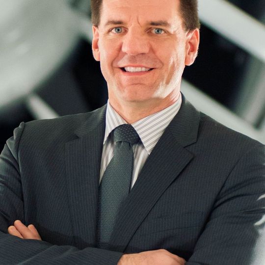 Dr. Jochen Schröder übernimmt zum 1. April 2018 die Leitung des neu geschaffenen Unternehmensbereichs E-Mobilität der Schaeffler Gruppe. Dr. Jochen Schröder übernimmt zum 1. April 2018 die Leitung des neu geschaffenen Unternehmensbereichs E-Mobilität der Schaeffler Gruppe.