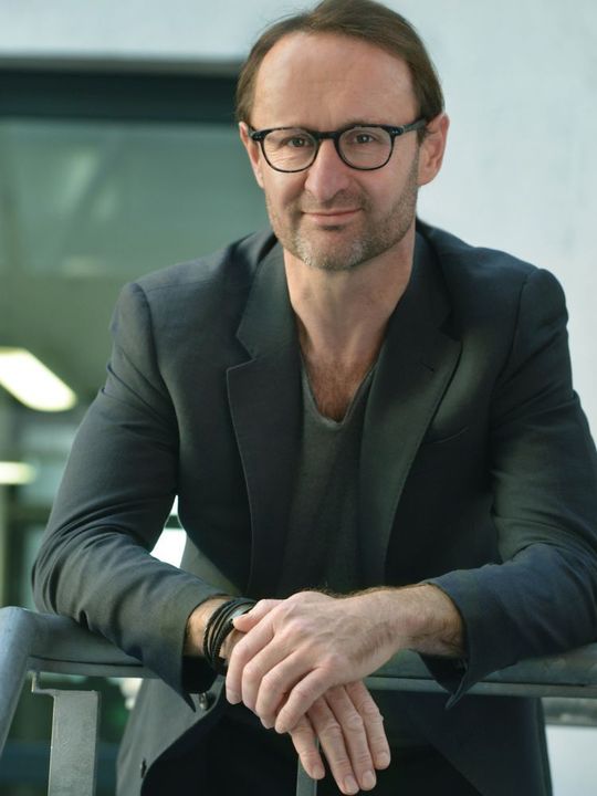 Prof. Dr. Thomas Schröder wird neuer Direktor des Leibniz-Instituts für Kristallzüchtung. Prof. Dr. Thomas Schröder wird neuer Direktor des Leibniz-Instituts für Kristallzüchtung.