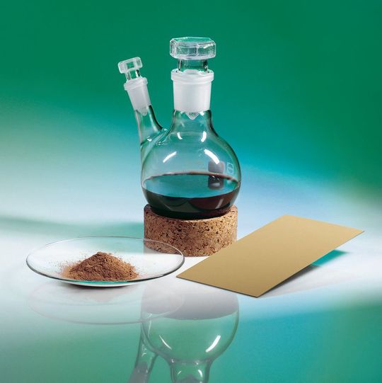 Lignin is a real alternative to fossil resources in the manufacture of primers and adhesives. Lignin is a real alternative to fossil resources in the manufacture of primers and adhesives.