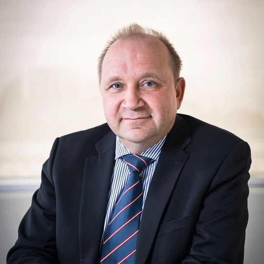 Dieter Klose ist der neue Regional Channel Sales Director für Deutschland, Österreich und die Schweiz (DACH) bei Riverbed. Dieter Klose ist der neue Regional Channel Sales Director für Deutschland, Österreich und die Schweiz (DACH) bei Riverbed.