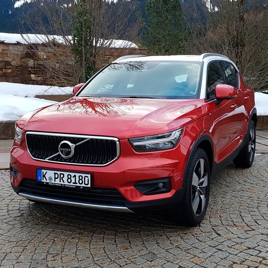 Noch in diesem Jahr soll es den Volvo XC40 auch als Plug-in-Variante geben. Noch in diesem Jahr soll es den Volvo XC40 auch als Plug-in-Variante geben.