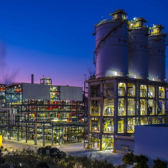 A night view of Jiaxing Petrochemical‘s second PTA line. A night view of Jiaxing Petrochemical‘s second PTA line.