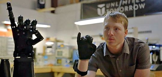 Innovator Easton La Chappelle gründet Partnerschaft mit Stratasys als exklusiver 3D-Druck-Anbieter für Unlimited Tomorrow. Innovator Easton La Chappelle gründet Partnerschaft mit Stratasys als exklusiver 3D-Druck-Anbieter für Unlimited Tomorrow.