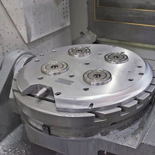 Der Ausrüster von Rohr-, Draht- und Stabwalzwerken Kocks konnte mit dem Einsatz des Nullpunkt-Spannsystems von AMF seine Produktion flexibler gestalten.