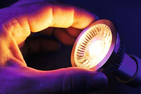 Qualität des Lichts: Um Licht neutral zu bewerten, sind objektive Messwerte notwendig. Man muss wissen, was man misst und die Grenzen der Messgeräte kennen. Qualität des Lichts: Um Licht neutral zu bewerten, sind objektive Messwerte notwendig. Man muss wissen, was man misst und die Grenzen der Messgeräte kennen.